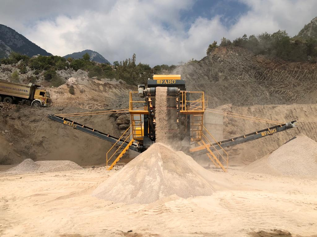 FABO mobile impact crusher - Concasseur à percussion: photos 3 FABO mobile impact crusher - Concasseur à percussion: photos 3