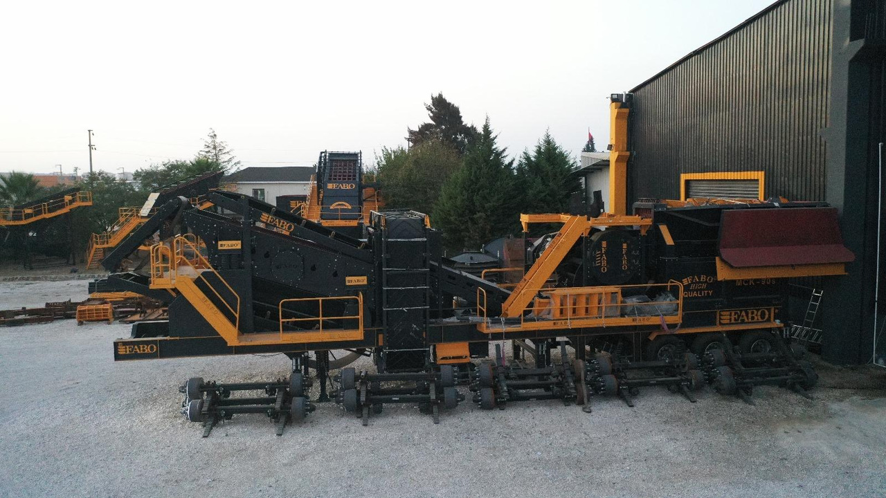 FABO mobile jaw crusher - Concasseur à mâchoires: photos 3 FABO mobile jaw crusher - Concasseur à mâchoires: photos 3