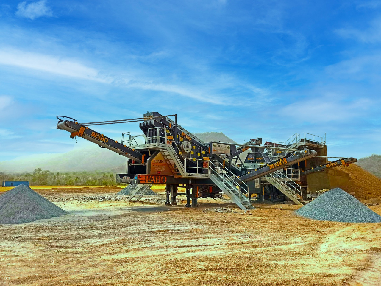 FABO mobile jaw crusher - Concasseur à mâchoires: photos 3 FABO mobile jaw crusher - Concasseur à mâchoires: photos 3