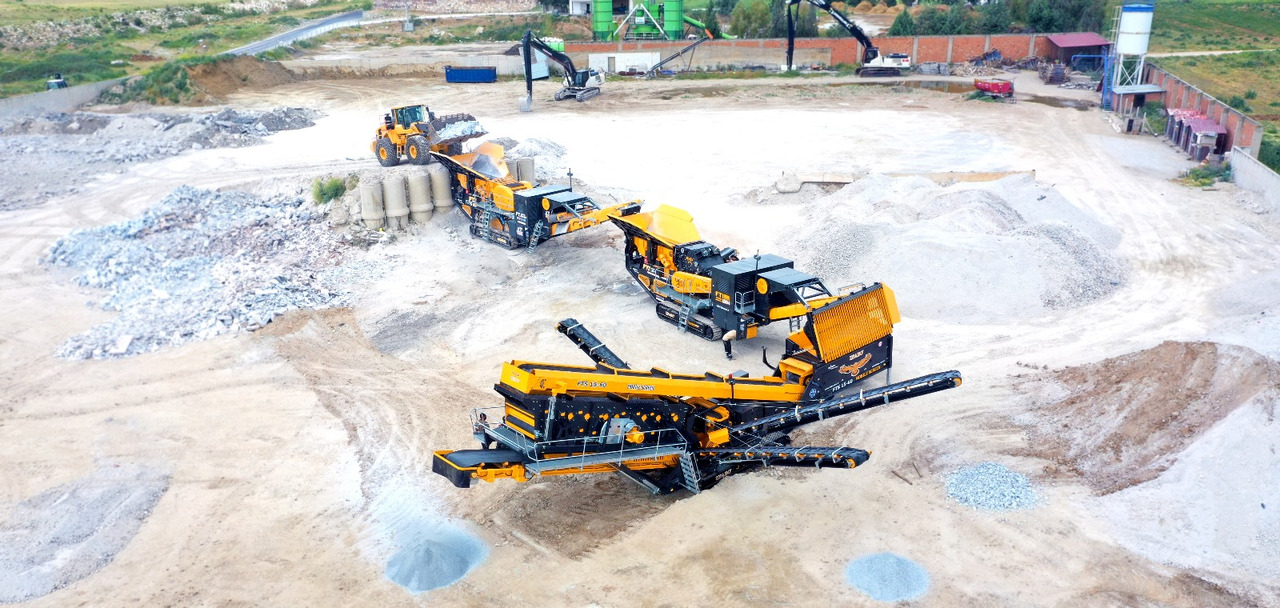 FABO mobile jaw crusher - Concasseur à mâchoires: photos 3 FABO mobile jaw crusher - Concasseur à mâchoires: photos 3