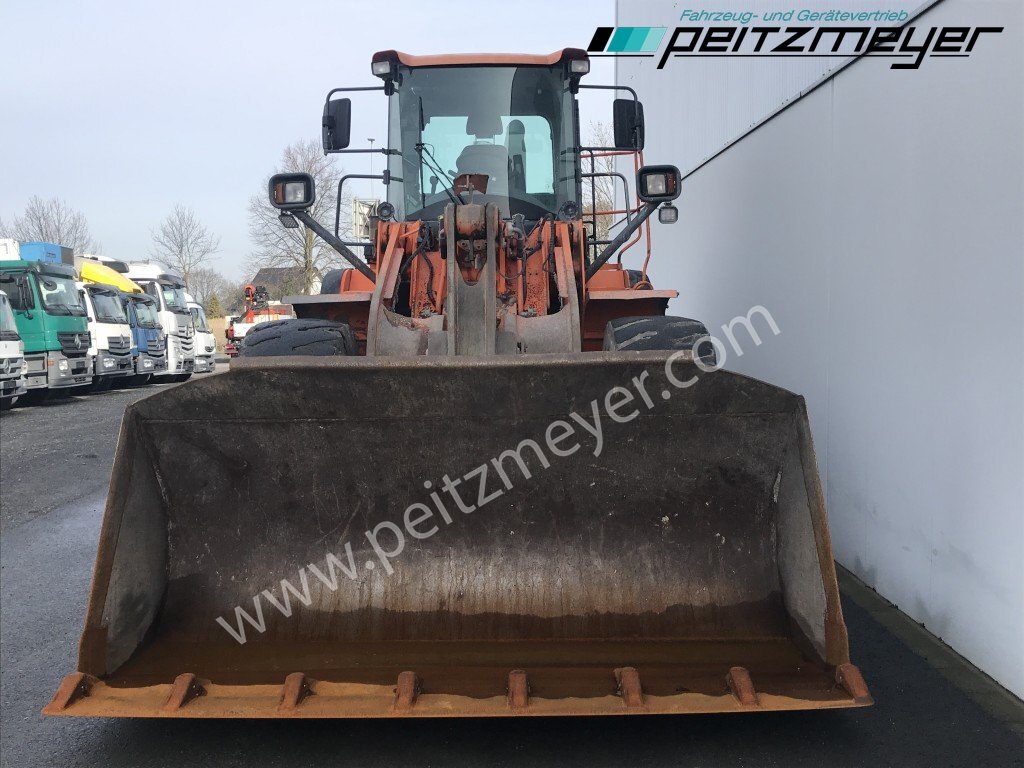 Doosan Radlader DL 300-3 - Chargeuse sur pneus: photos 5 Doosan Radlader DL 300-3 - Chargeuse sur pneus: photos 5