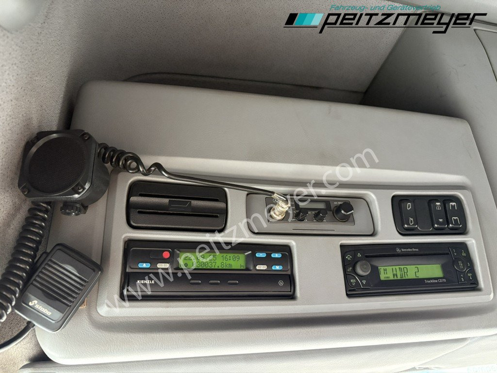 Camion fourgon MERCEDES-BENZ Atego 823 L Geflügelpritsche L - Fahrerhaus, Klima, 2 x AHK: photos 26 Camion fourgon MERCEDES-BENZ Atego 823 L Geflügelpritsche L - Fahrerhaus, Klima, 2 x AHK: photos 26