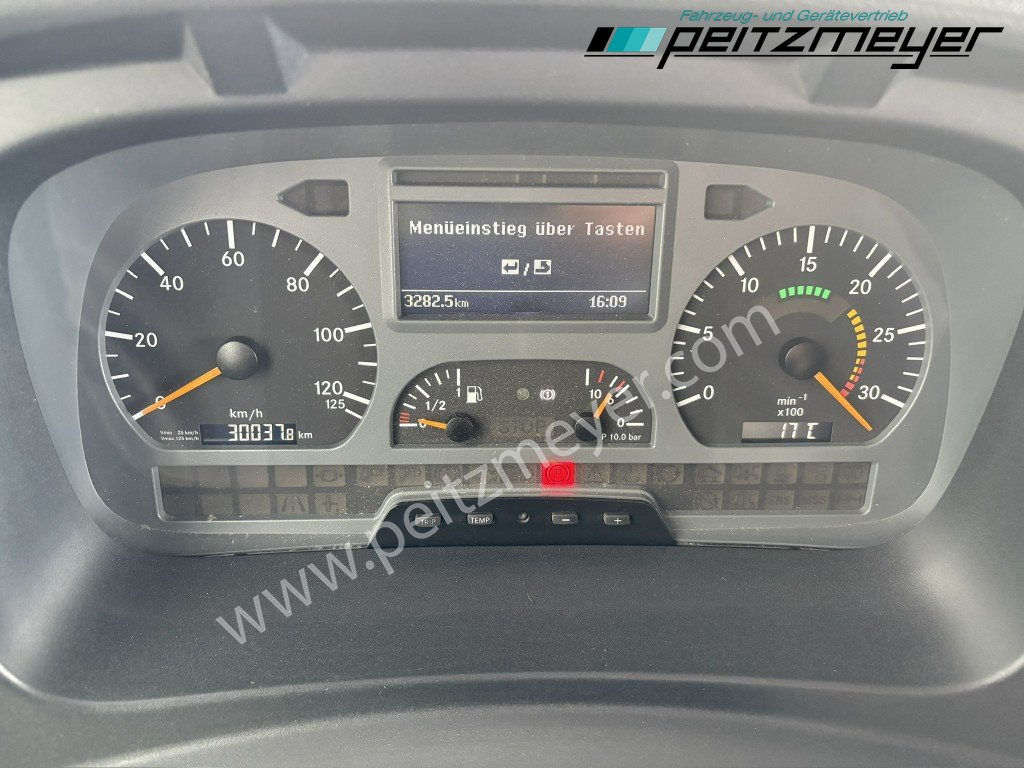 Camion fourgon MERCEDES-BENZ Atego 823 L Geflügelpritsche L - Fahrerhaus, Klima, 2 x AHK: photos 11 Camion fourgon MERCEDES-BENZ Atego 823 L Geflügelpritsche L - Fahrerhaus, Klima, 2 x AHK: photos 11