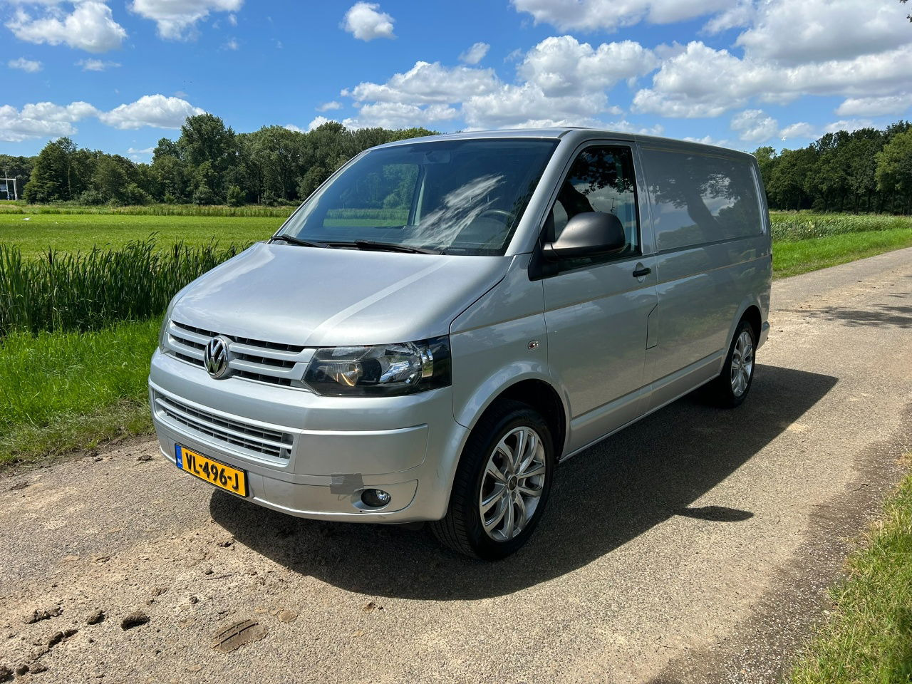 Volkswagen Transporter 2.0 TDI Bleumotion Technology L1 H1 114 PK apk 14-12-2026 Airco - Fourgonnette: photos 2 Volkswagen Transporter 2.0 TDI Bleumotion Technology L1 H1 114 PK apk 14-12-2026 Airco - Fourgonnette: photos 2