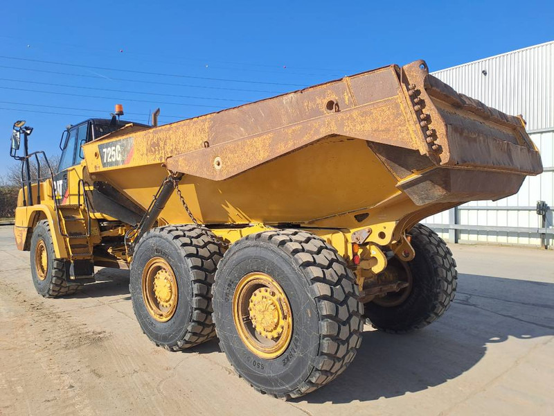 Cat 725C2 - Tombereau articulé: photos 2 Cat 725C2 - Tombereau articulé: photos 2