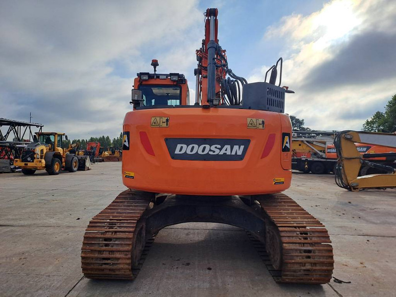 Doosan DX235LCR-5 - Pelle sur chenille: photos 3 Doosan DX235LCR-5 - Pelle sur chenille: photos 3