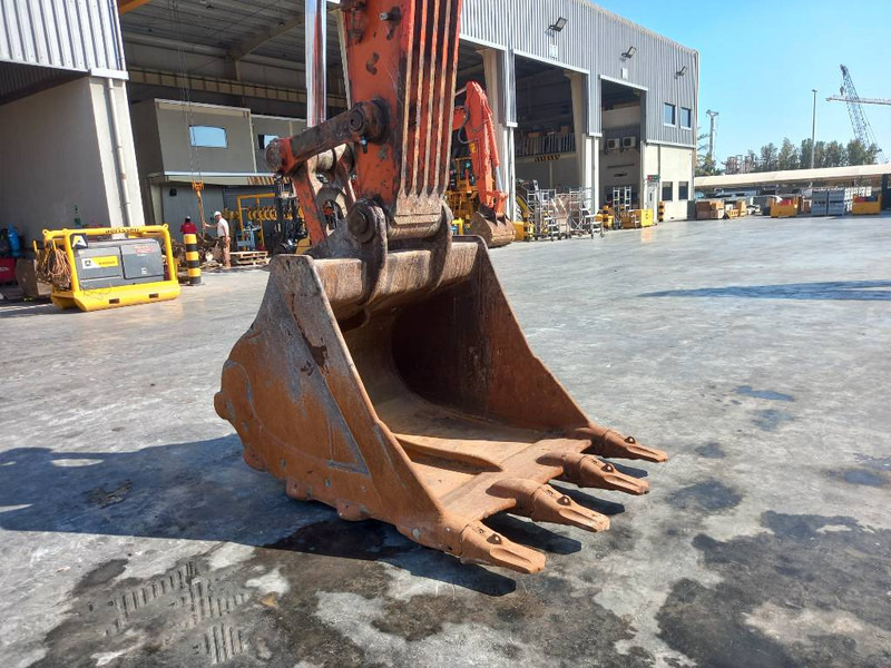 Hitachi ZX470-5G (Abu Dhabi) - Pelle sur chenille: photos 5 Hitachi ZX470-5G (Abu Dhabi) - Pelle sur chenille: photos 5
