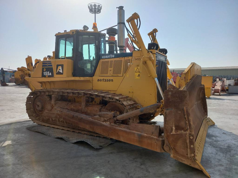 Komatsu D155A (4 Pieces available - Abu Dhabi) - Bulldozer: photos 4 Komatsu D155A (4 Pieces available - Abu Dhabi) - Bulldozer: photos 4