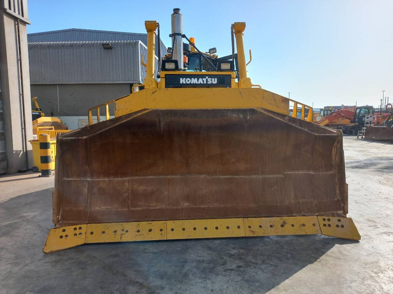 Komatsu D155A (4 Pieces available - Abu Dhabi) - Bulldozer: photos 5 Komatsu D155A (4 Pieces available - Abu Dhabi) - Bulldozer: photos 5