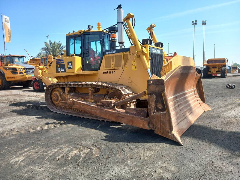 Komatsu D155A (4 pieces available - Abu Dhabi) - Bulldozer: photos 4 Komatsu D155A (4 pieces available - Abu Dhabi) - Bulldozer: photos 4