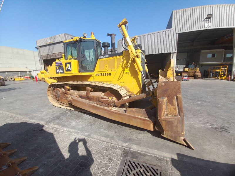Komatsu D155A-6R (4 pieces available - Abu Dhabi) - Bulldozer: photos 5 Komatsu D155A-6R (4 pieces available - Abu Dhabi) - Bulldozer: photos 5