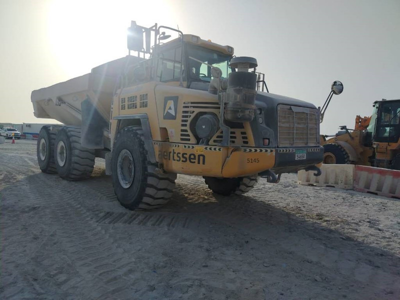 Komatsu HM400-3R (4 pieces available in Abu Dhabi) - Tombereau articulé: photos 3 Komatsu HM400-3R (4 pieces available in Abu Dhabi) - Tombereau articulé: photos 3