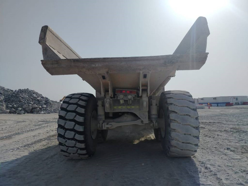 Komatsu HM400-3R (4 pieces available in Abu Dhabi) - Tombereau articulé: photos 5 Komatsu HM400-3R (4 pieces available in Abu Dhabi) - Tombereau articulé: photos 5