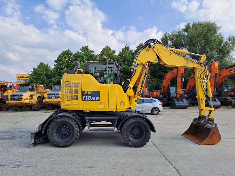 Komatsu PW118MR-11 - Pelle sur pneus: photos 5 Komatsu PW118MR-11 - Pelle sur pneus: photos 5