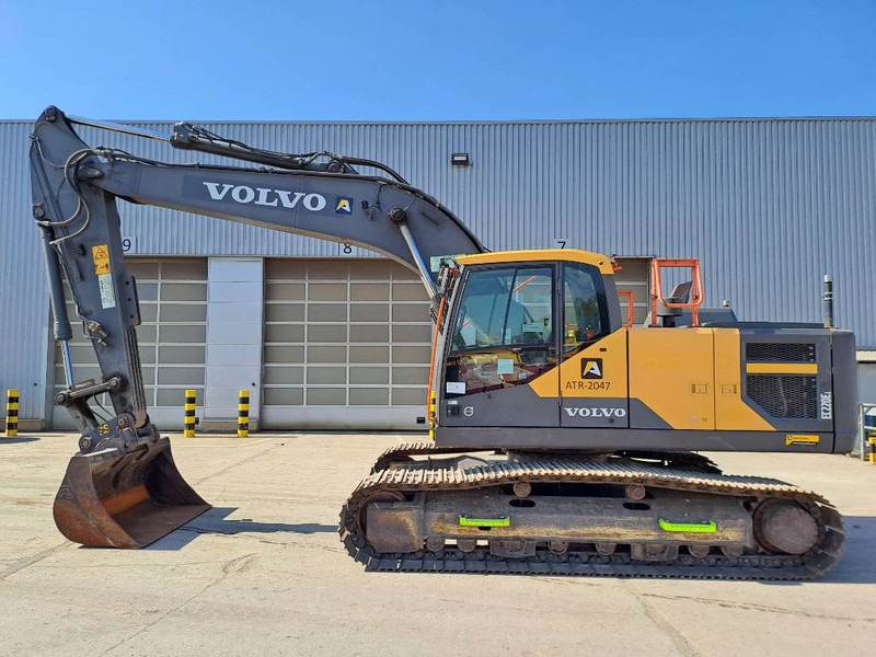 Volvo EC220EL - Pelle sur chenille: photos 1 Volvo EC220EL - Pelle sur chenille: photos 1