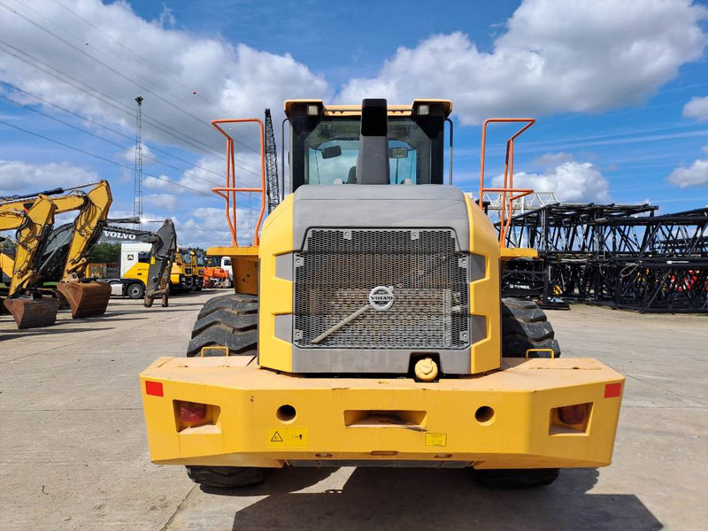 Volvo L 105 - Chargeuse sur pneus: photos 3 Volvo L 105 - Chargeuse sur pneus: photos 3