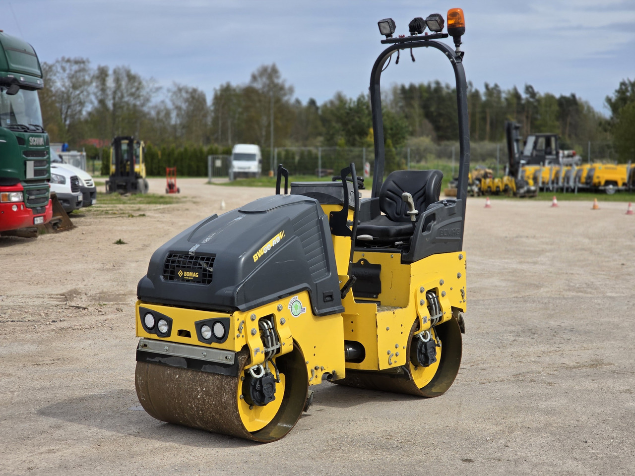 BOMAG BW80-AD5 - Mini compacteur: photos 4 BOMAG BW80-AD5 - Mini compacteur: photos 4