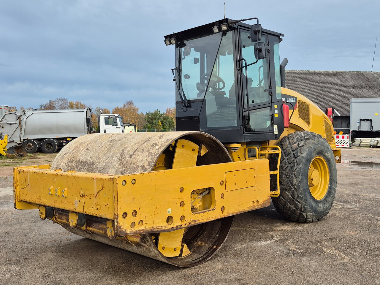 CATERPILLAR CS66B EPA - Compacteur: photos 3 CATERPILLAR CS66B EPA - Compacteur: photos 3