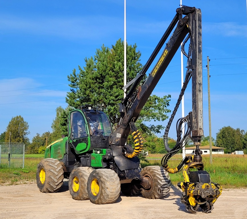 JOHN DEERE 1070 E - Abatteuse: photos 3 JOHN DEERE 1070 E - Abatteuse: photos 3