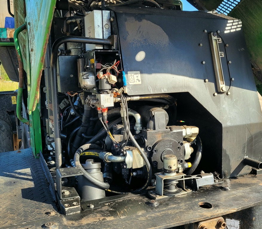 Abatteuse JOHN DEERE 1070 E: photos 16