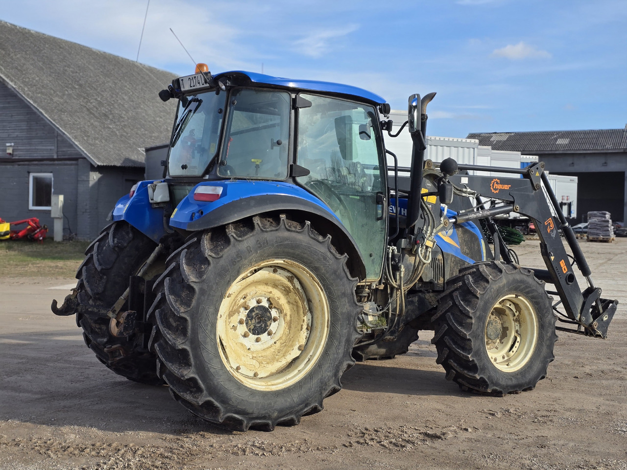 New Holland T5.115 - Tracteur agricole: photos 3 New Holland T5.115 - Tracteur agricole: photos 3