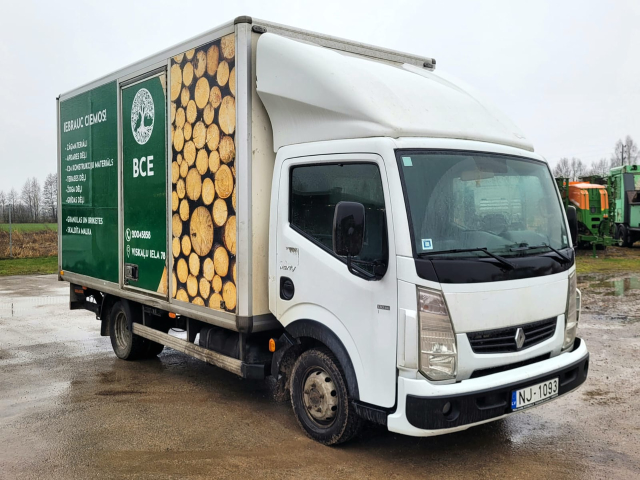 RENAULT Maxity 130DXi - Camion fourgon: photos 3 RENAULT Maxity 130DXi - Camion fourgon: photos 3