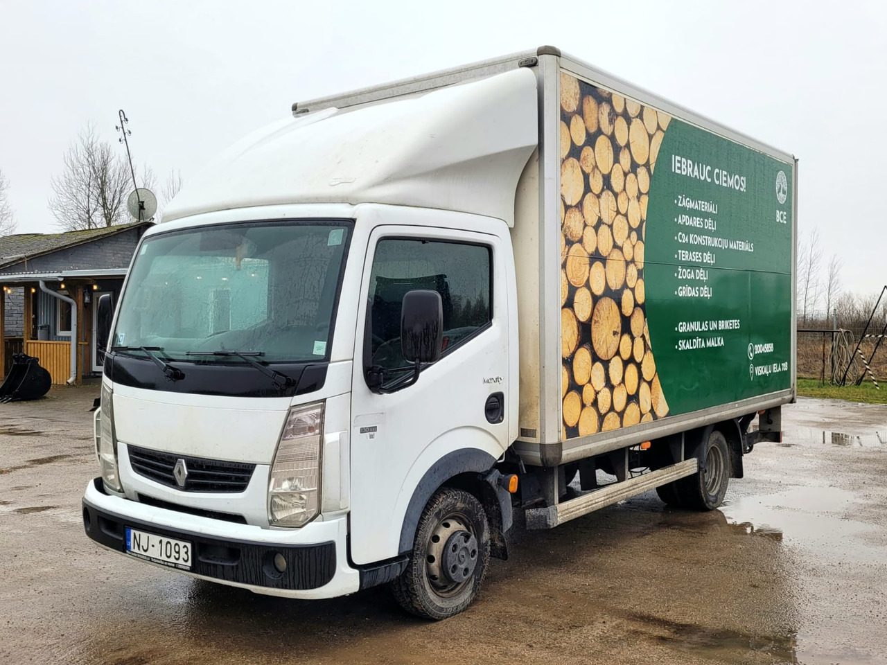 RENAULT Maxity 130DXi - Camion fourgon: photos 1 RENAULT Maxity 130DXi - Camion fourgon: photos 1