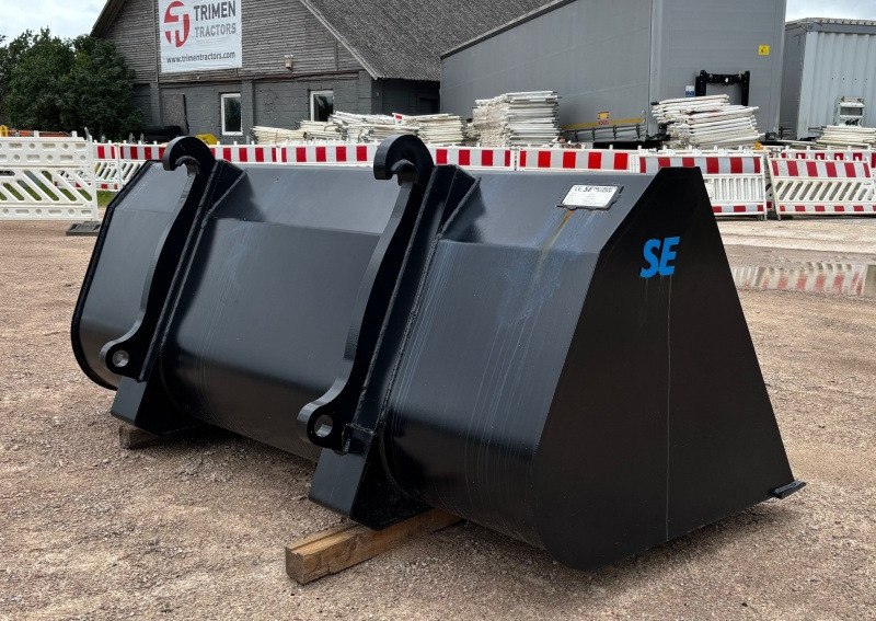 Volvo BM 2400mm - Godet pour chargeur pour Chargeuse sur pneus: photos 4 Volvo BM 2400mm - Godet pour chargeur pour Chargeuse sur pneus: photos 4
