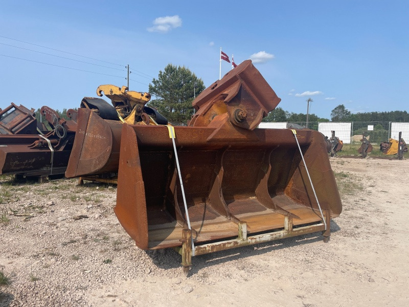 WINKELBAUER MASCHINENBAU 2000mm - Godet pour Pelle: photos 1 WINKELBAUER MASCHINENBAU 2000mm - Godet pour Pelle: photos 1