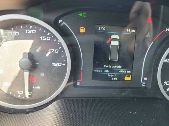 IVECO Daily 35C16H3.0 Kastenaufbau + Kran... - Fourgon utilitaire: photos 3 IVECO Daily 35C16H3.0 Kastenaufbau + Kran... - Fourgon utilitaire: photos 3