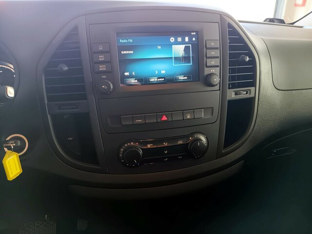 MERCEDES-BENZ Vito Kasten eVito 112 KA/FWD PARK+CLIMA... - Fourgonnette, Utilitaire électrique: photos 2 MERCEDES-BENZ Vito Kasten eVito 112 KA/FWD PARK+CLIMA... - Fourgonnette, Utilitaire électrique: photos 2