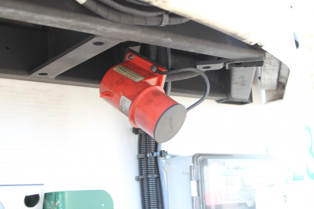 Semi-remorque frigorifique Chereau CV 1950Mt. 2,6h Strom Bi-Multi-Temp. LBW FRC 28: photos 6 Semi-remorque frigorifique Chereau CV 1950Mt. 2,6h Strom Bi-Multi-Temp. LBW FRC 28: photos 6