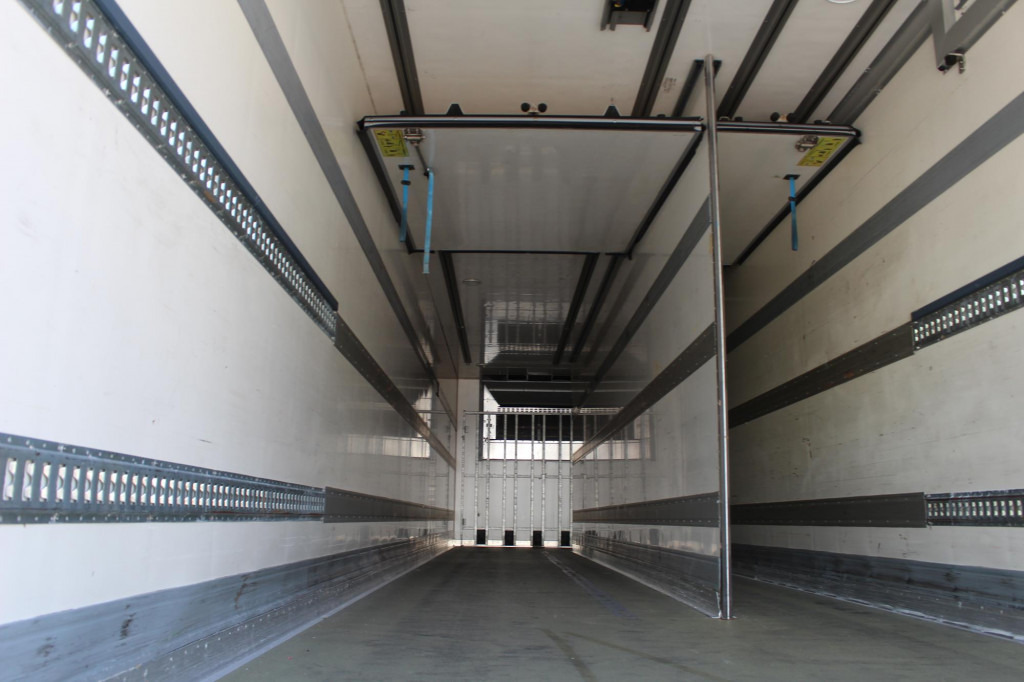 Chereau CV 1950Mt. Bi-Multi-Temp. TW LBW Lenkachse - Semi-remorque frigorifique: photos 3 Chereau CV 1950Mt. Bi-Multi-Temp. TW LBW Lenkachse - Semi-remorque frigorifique: photos 3
