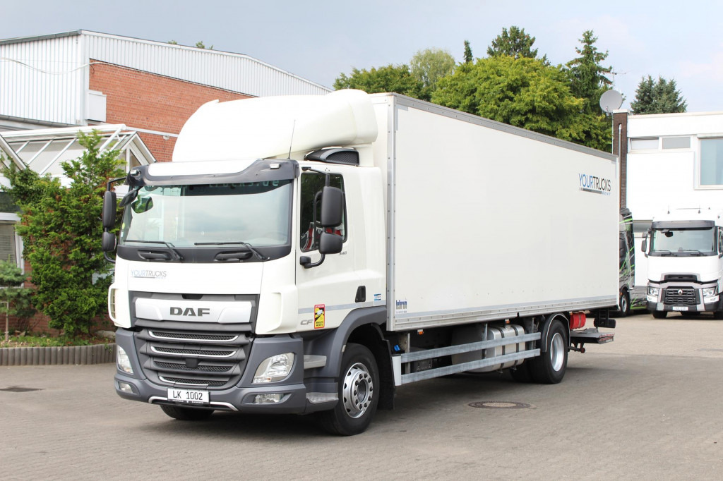 Daf CF 340 E6 Koffer 8,5m Klima LDW Rolltor LBW - Camion fourgon: photos 1 Daf CF 340 E6 Koffer 8,5m Klima LDW Rolltor LBW - Camion fourgon: photos 1
