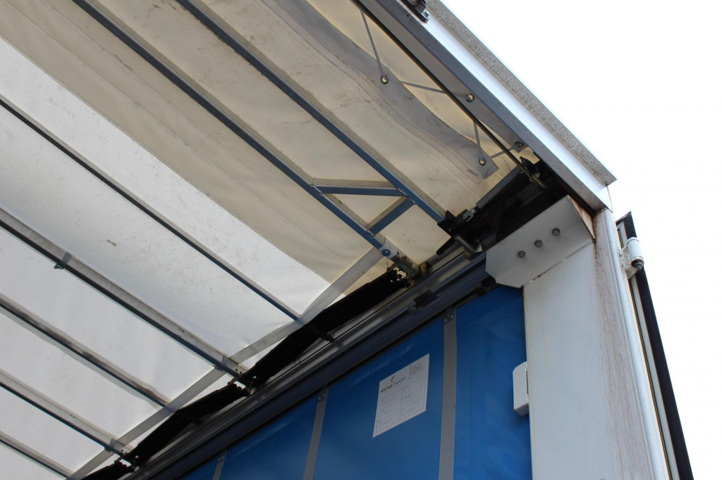 MAN TGS 18.440 Plane Zug Schlafplatz AHK Edscha - Camion à rideaux coulissants: photos 2 MAN TGS 18.440 Plane Zug Schlafplatz AHK Edscha - Camion à rideaux coulissants: photos 2