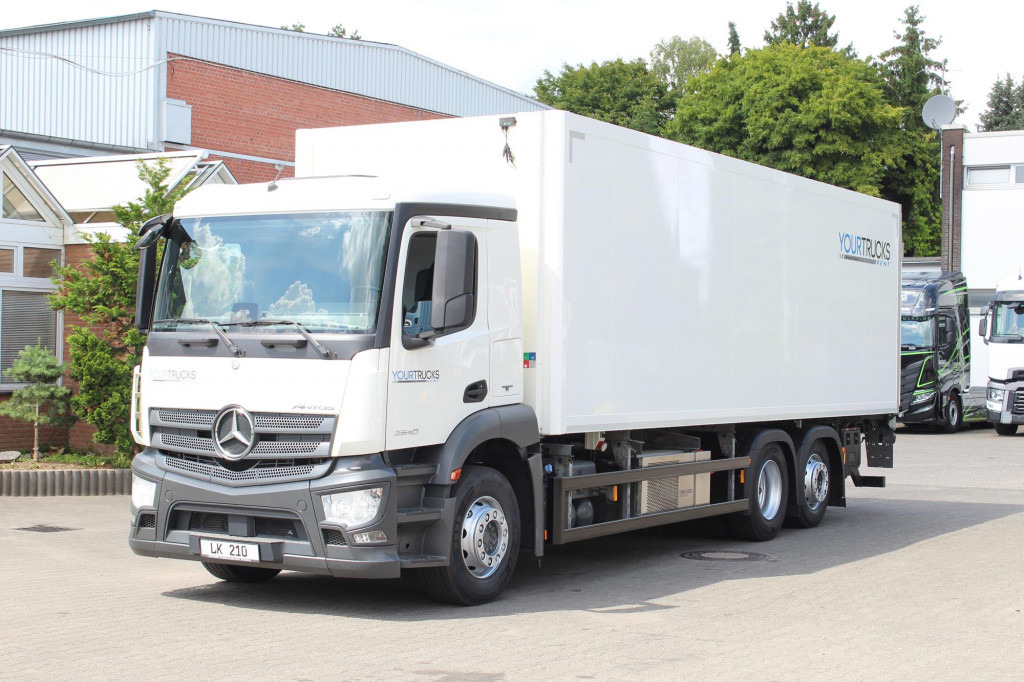 Mercedes-Benz Antos 2540 E6 Kühlkoffer Lift-Lenkachse LBW 2t - Camion frigorifique: photos 1 Mercedes-Benz Antos 2540 E6 Kühlkoffer Lift-Lenkachse LBW 2t - Camion frigorifique: photos 1