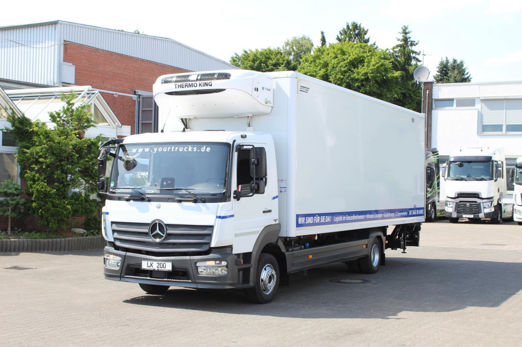 Mercedes-Benz Atego 1221 E6 TK T-800 R Strom Türen+LBW - Camion frigorifique: photos 1 Mercedes-Benz Atego 1221 E6 TK T-800 R Strom Türen+LBW - Camion frigorifique: photos 1
