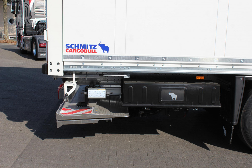 SCHMITZ Koffer 2,7h DS Ladebordwand MIETE - RENT - Semi-remorque fourgon: photos 3 SCHMITZ Koffer 2,7h DS Ladebordwand MIETE - RENT - Semi-remorque fourgon: photos 3
