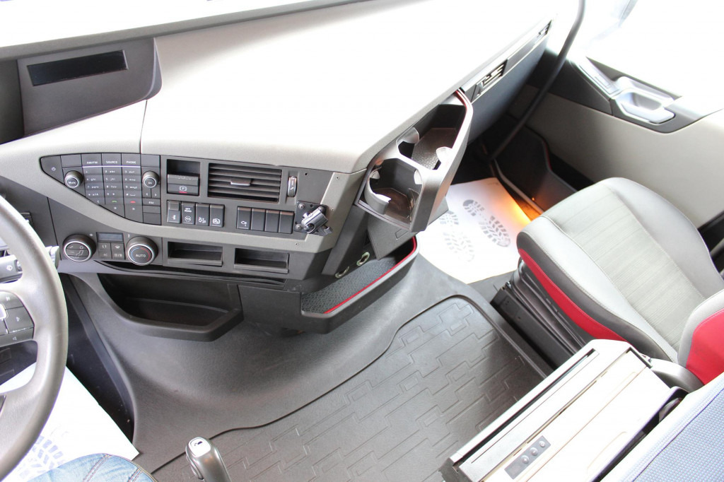 Volvo FH 500 E6 Globe I-Shift I-Park Cool Kühlbox - Tracteur routier: photos 5 Volvo FH 500 E6 Globe I-Shift I-Park Cool Kühlbox - Tracteur routier: photos 5