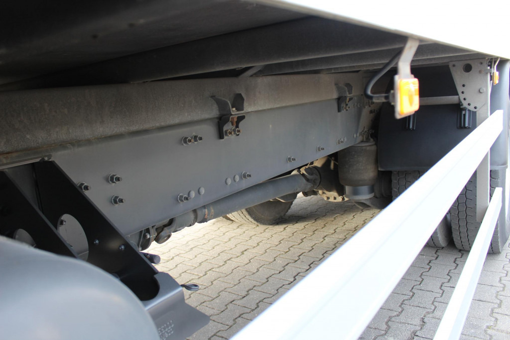 Camion fourgon Volvo FM 330 E6 Koffer 7,8m Klima LBW Liftachse: photos 6 Camion fourgon Volvo FM 330 E6 Koffer 7,8m Klima LBW Liftachse: photos 6