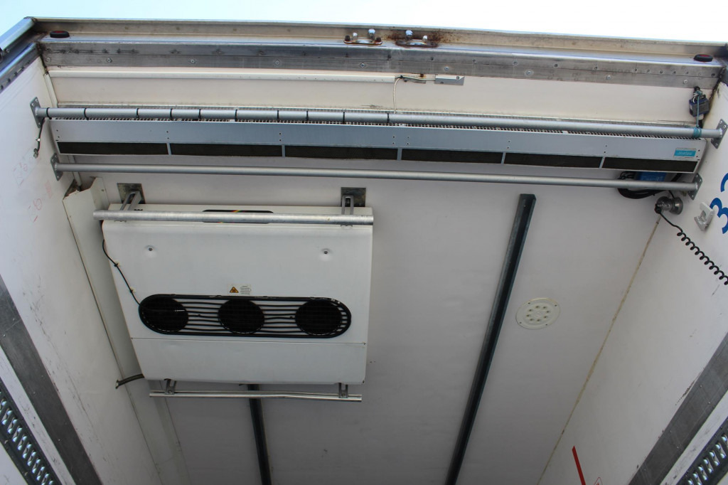 Volvo FM 420 E6 TK T-1200 Spect. Bi-Temp. Strom LBW TW - Camion frigorifique: photos 2 Volvo FM 420 E6 TK T-1200 Spect. Bi-Temp. Strom LBW TW - Camion frigorifique: photos 2