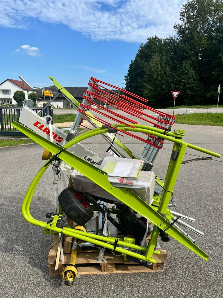 CLAAS Liner 370 Tandem / NEU und UNBENUTZT / Baujahr 202 - Faneuse: photos 5 CLAAS Liner 370 Tandem / NEU und UNBENUTZT / Baujahr 202 - Faneuse: photos 5