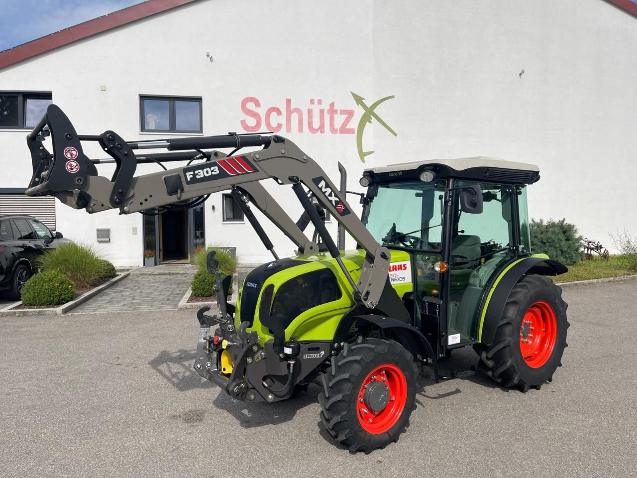 CLAAS Nexos 210, neuwertig, mit Frontlader und Frontzapfwelle, 236 Betriebsstunden - Tracteur agricole: photos 1 CLAAS Nexos 210, neuwertig, mit Frontlader und Frontzapfwelle, 236 Betriebsstunden - Tracteur agricole: photos 1