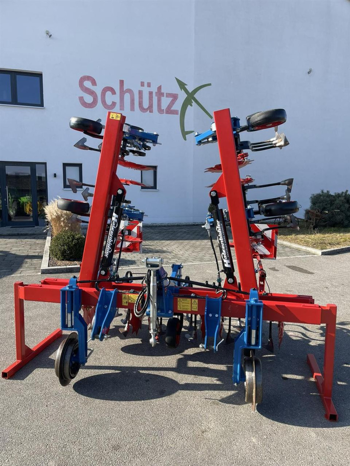 Hatzenbichler Neuwertiges Hackgerät, Mais, 8 - reihig, 75 cm, TOP - Outils du sol: photos 1 Hatzenbichler Neuwertiges Hackgerät, Mais, 8 - reihig, 75 cm, TOP - Outils du sol: photos 1