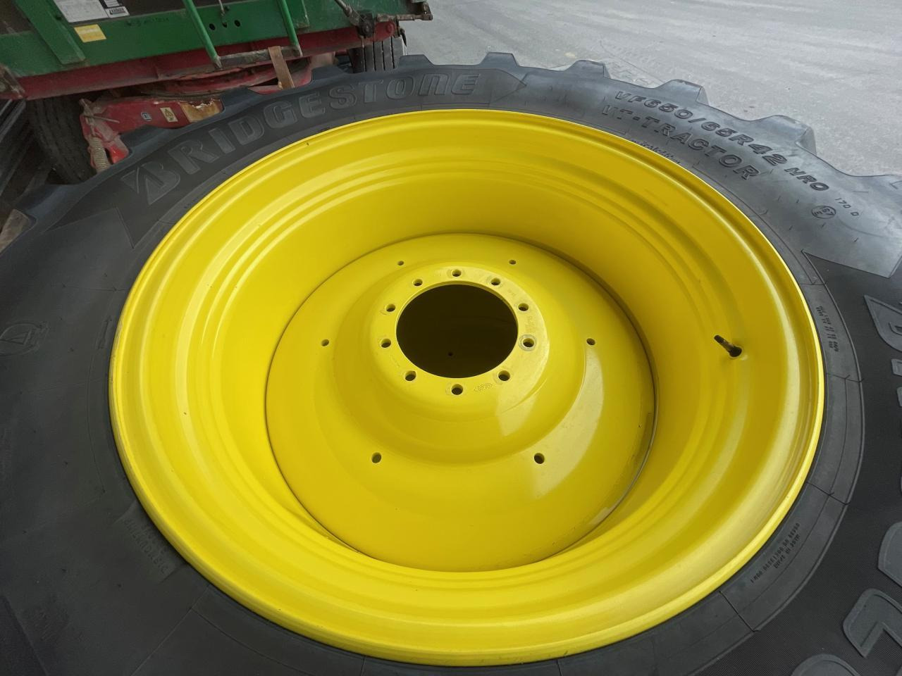 John Deere 6R250 Kompletträder 650/65 R42, Bridgestone, aus 2019 - Tracteur agricole: photos 3 John Deere 6R250 Kompletträder 650/65 R42, Bridgestone, aus 2019 - Tracteur agricole: photos 3
