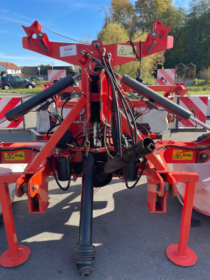 Kuhn GMD 8730 FF GMD 802F FF Mähkombination Mähwerk - Faucheuse: photos 5 Kuhn GMD 8730 FF GMD 802F FF Mähkombination Mähwerk - Faucheuse: photos 5