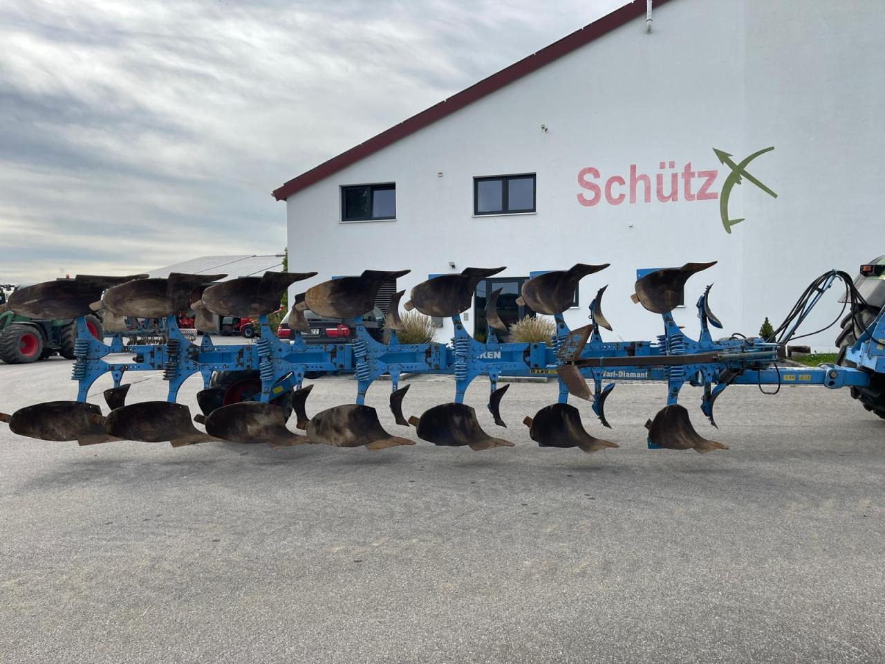 Lemken Vari Diamant 9X 6/7L100, 7 - Schar Pflug - Charrue: photos 1 Lemken Vari Diamant 9X 6/7L100, 7 - Schar Pflug - Charrue: photos 1