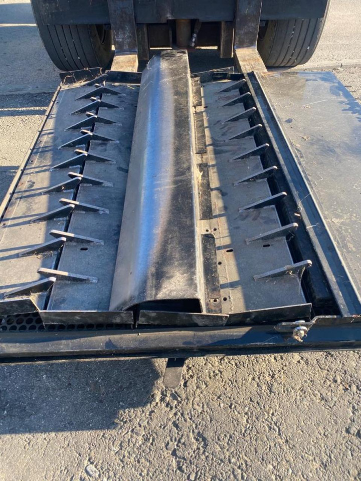 New Holland Maisausrüstung, Korb und Siebe für NH Mähdrescher TC 5.80 5080 5070 - Accessoire de matériels de récolte: photos 5 New Holland Maisausrüstung, Korb und Siebe für NH Mähdrescher TC 5.80 5080 5070 - Accessoire de matériels de récolte: photos 5