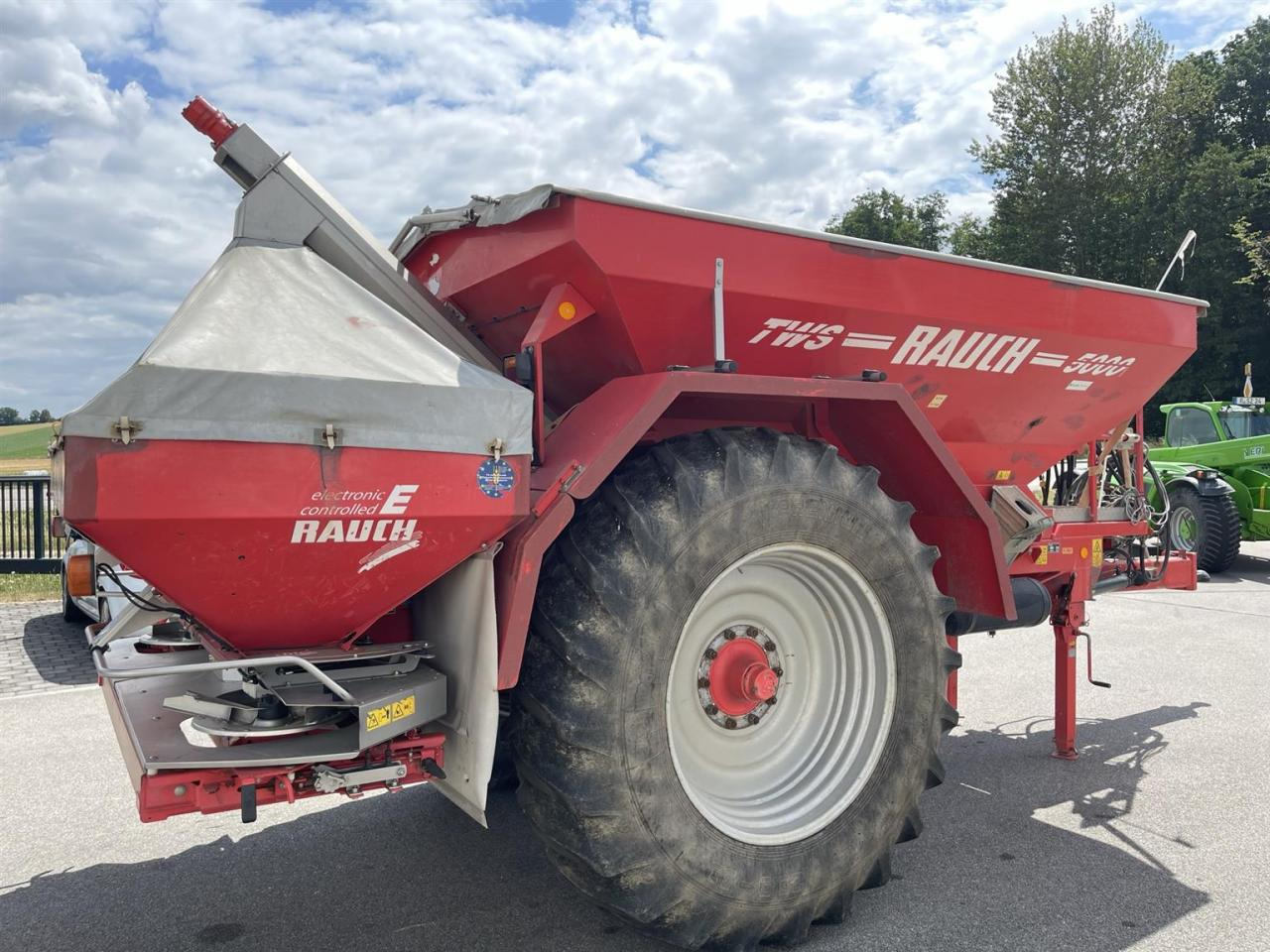 Distributeur d'engrais Rauch TWS 5000 Düngerwagen mit Deichsel-Lenkung mit Düngestreuer Axera H-EMC: photos 6