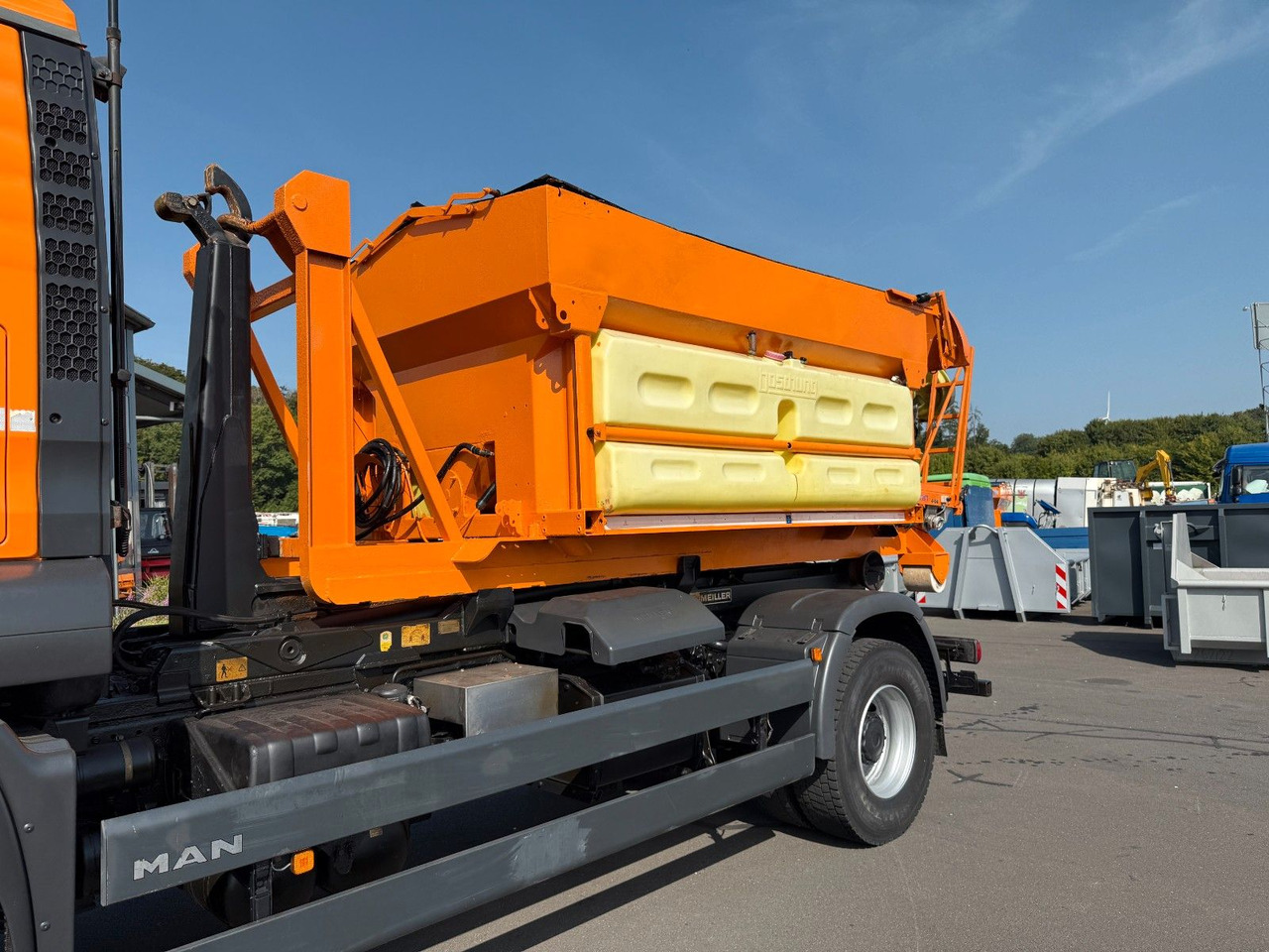 MAN TGA 18.350 4x4 Meiler Abroller RK 14.45 Winterd. - Camion ampliroll: photos 3 MAN TGA 18.350 4x4 Meiler Abroller RK 14.45 Winterd. - Camion ampliroll: photos 3